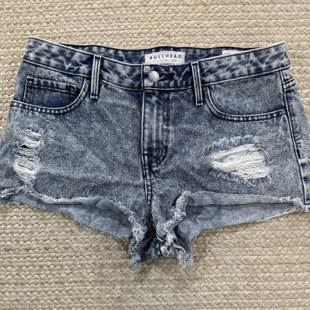 Bullhead Denim Co. Distressed Low Rise Jean Shorts Size 28 Waist 100% Cotton